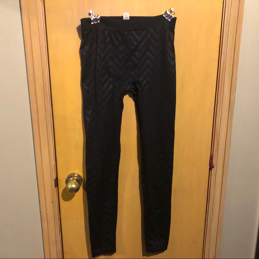 Black leggings